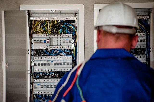 Proč je pravidelná revize elektroinstalace tak důležitá